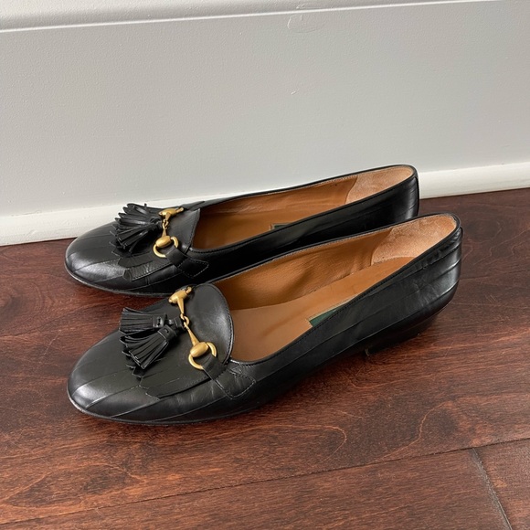 Cole Haan Shoes - Cole Haan Italian Leather Loafers Flats Black w/gold hardware, size 7.5